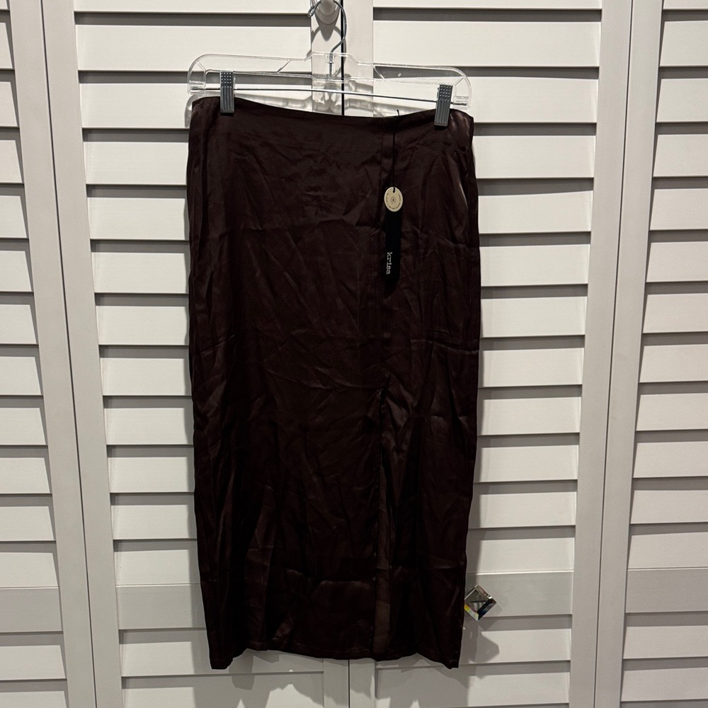 Krisa NWT Sophisticated Dark Brown Pencil Skirt with a side Slit.